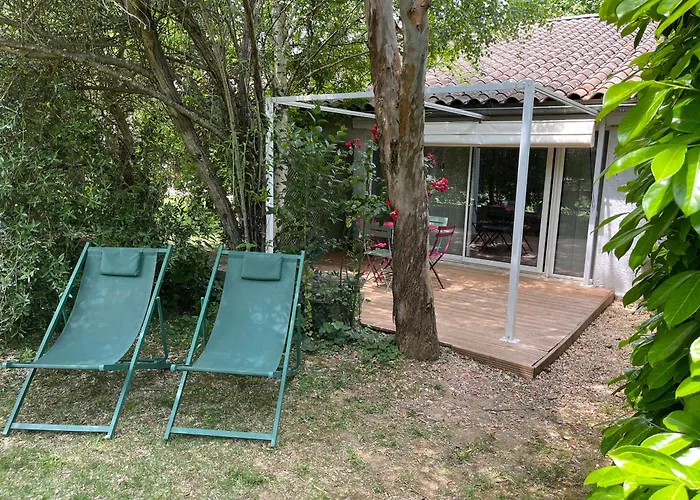 Gite De Charme Jas De Berrias Ardeche Du Sud Piscine